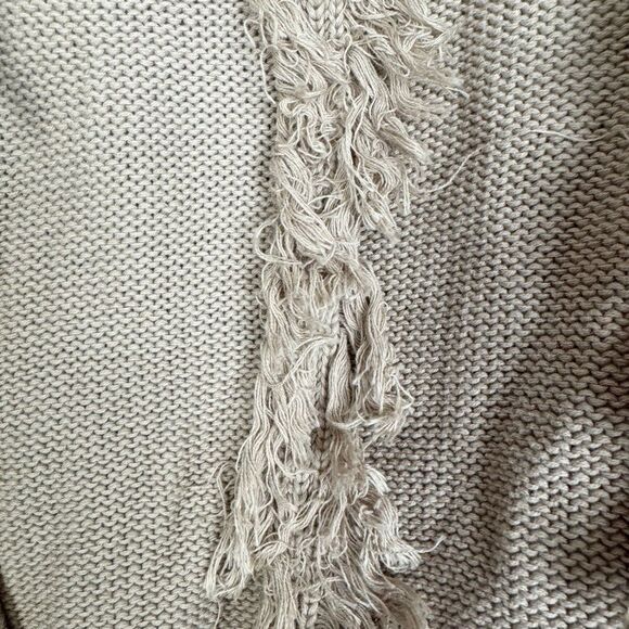 AKAIV | Fuzzy Fringe Tan Boho Style Sweater Women’s Size Medium/Large - Picture 9 of 10